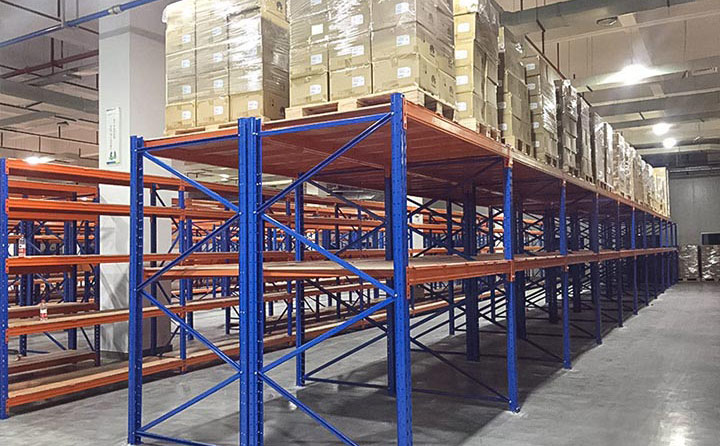 如何保養(yǎng)維護(hù)和應(yīng)急處理倉(cāng)庫(kù)重型貨架？